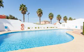 Bonito apartamento en campo de golf con piscina