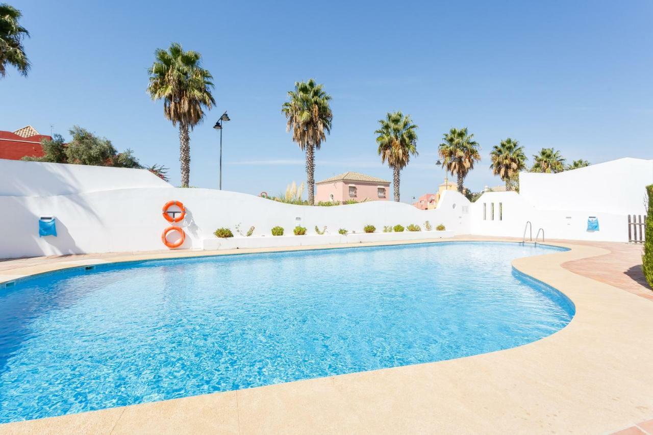 Bonito apartamento en campo de golf con piscina Sanlúcar de Barrameda Exterior foto